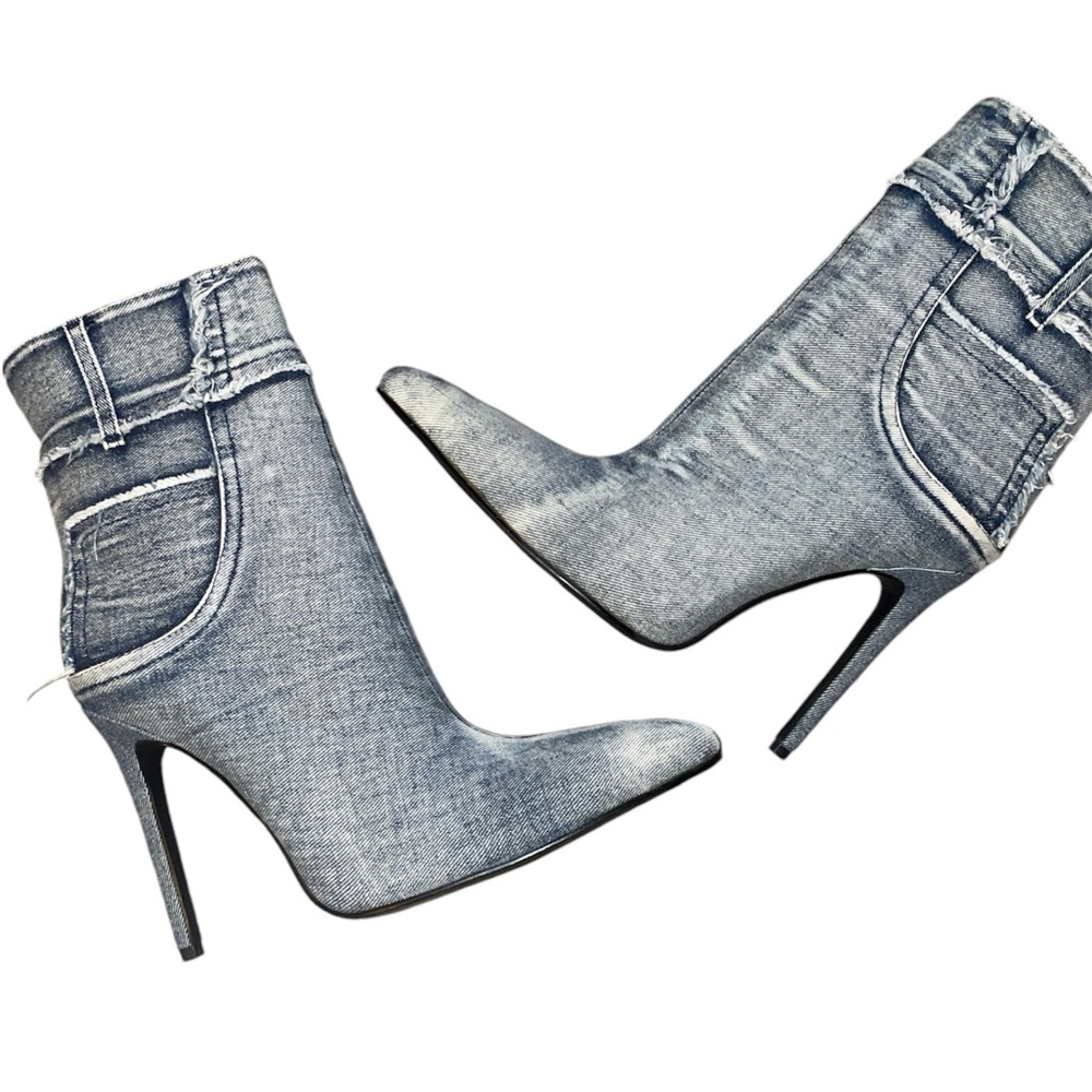 Brand new Vivanly Stiletto high heel short boots light denim